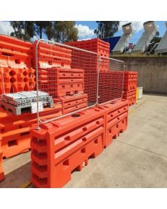 Anti-Gawk Screen For Water Filled Barrier image 0